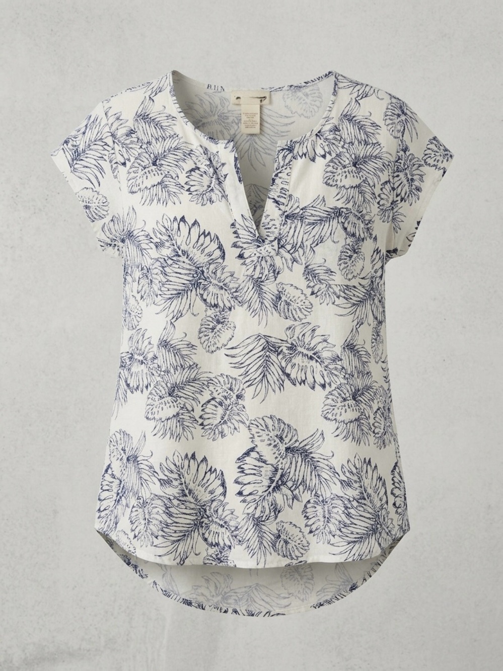 Lucy & Laurel Linen Blend Short Sleeve Tropical Leaf Print Top Size Medium